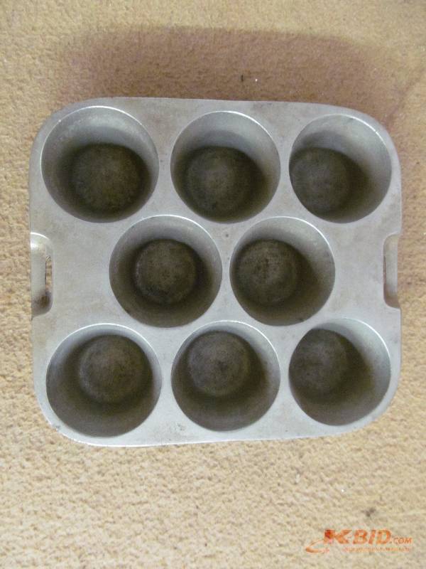 Muffin Pan