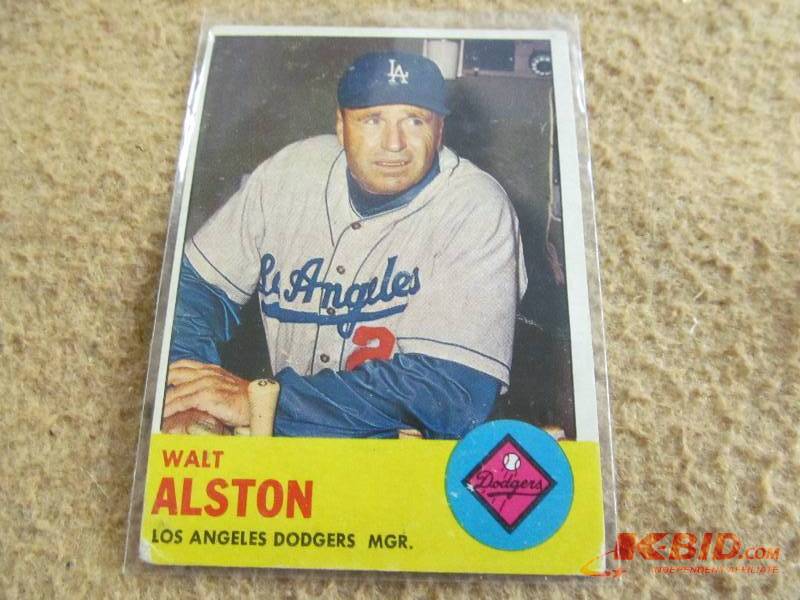 lot 3 image: Baseball Card