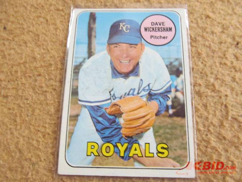 lot 37 image: Baseball Card