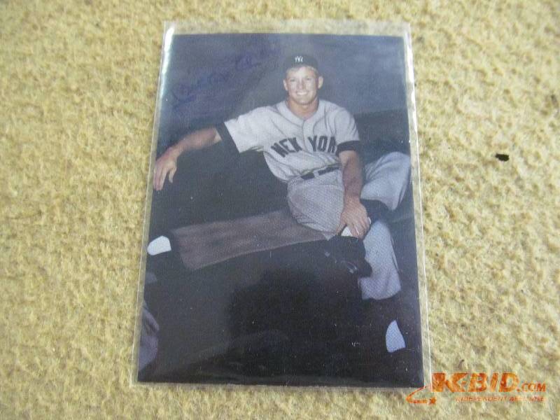 lot 43 image: Baseball Card