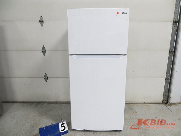 LG Refrigerator-for parts or repair