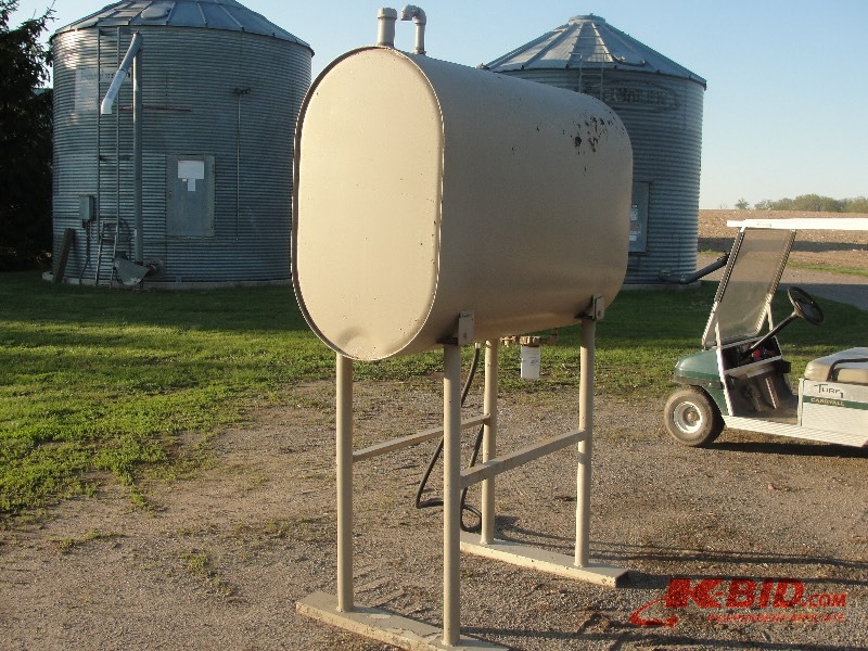 lot 6 image: Gas Barrel
