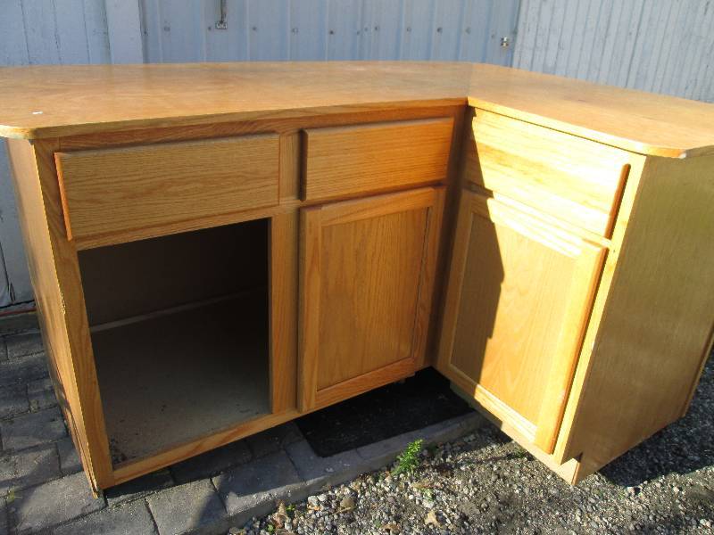 Wood L shaped desk, perfect for a c...