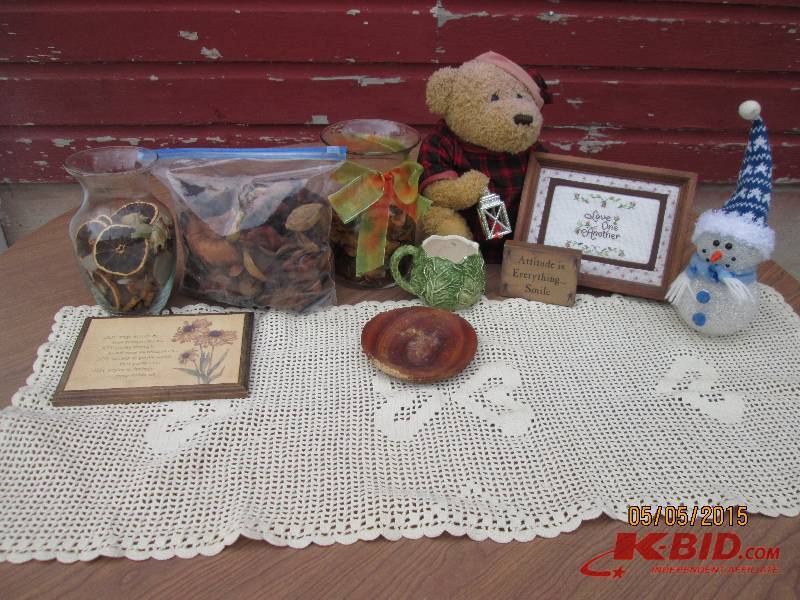 Misc. holiday items. Nice home croc...