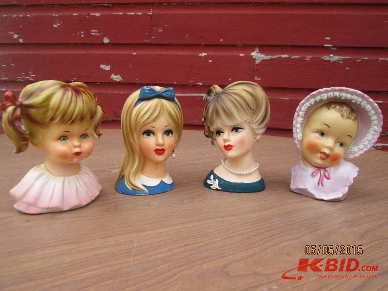 Small lot of vintage Napco head vas...