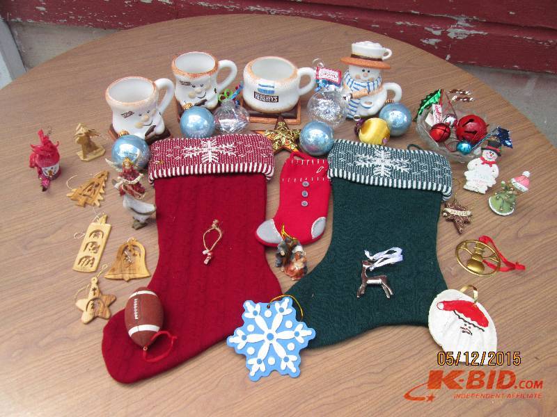 Lot of miscellaneous Christmas deco...