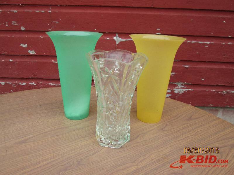 Lot of tall vases...