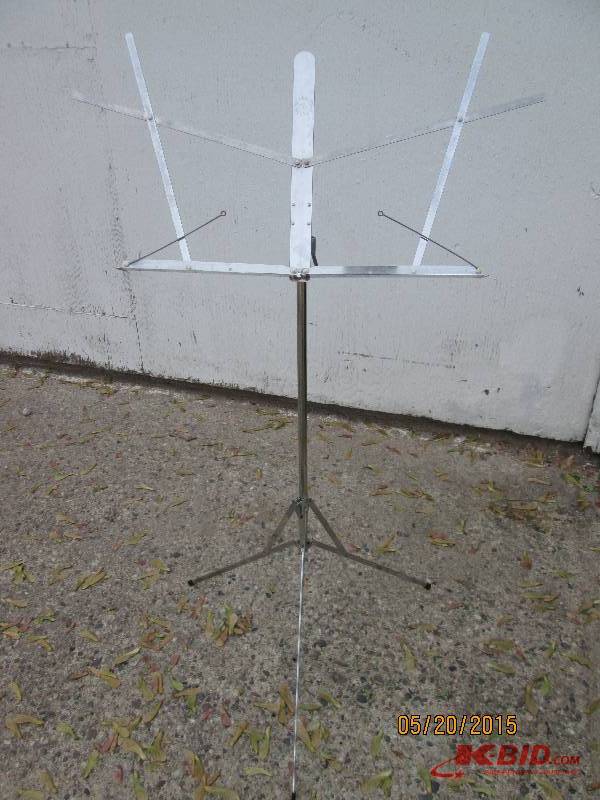 Metal sheet music stand...