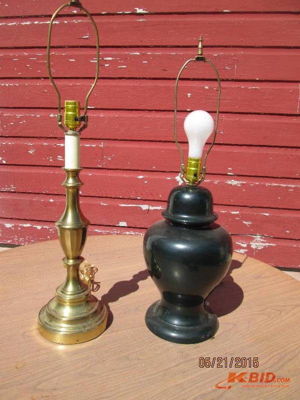 Nice pair of table lamps. In great ...