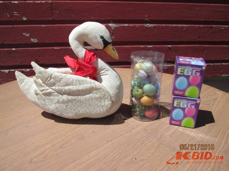 Miscellaneous Easter dcor...