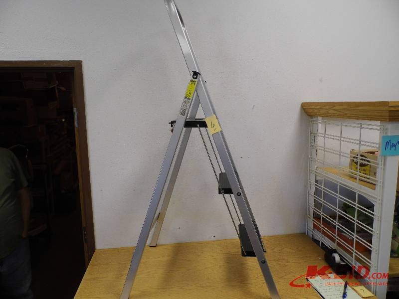 Skinny Mini Step Ladder