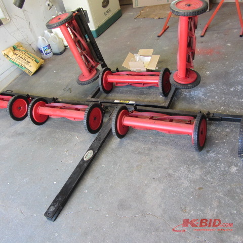 lot 39 image: Pro Mow Estate Gang Mower
