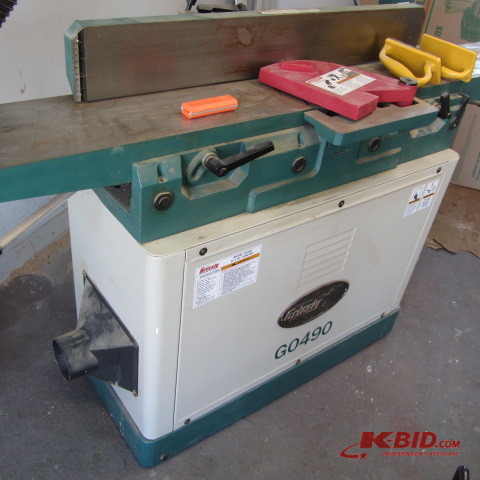 lot 45 image: Grizzly Jointer