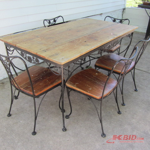 lot 67 image: Wrought Iron Base Table, 6 Chairs