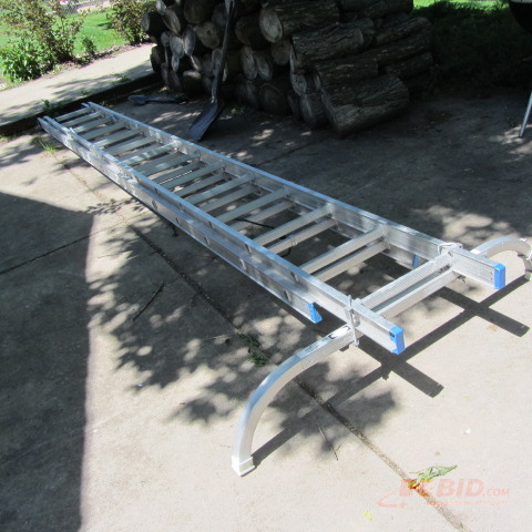 lot 70 image: Keller Extension Ladder