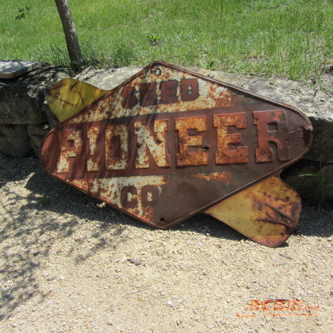 lot 59 image: Pioneer Seed Company Sign