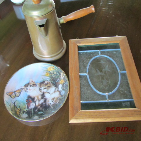 lot 84 image: Sun Catcher, Coffee Server, Kitten Plate