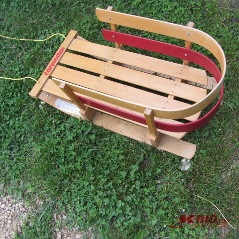 lot 105 image: Torpedo Childs Sled