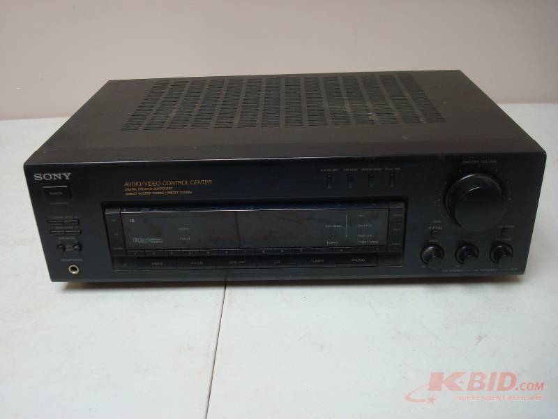 lot 9 image: STR-D515 Sony Stereo Receiver, Works Fine