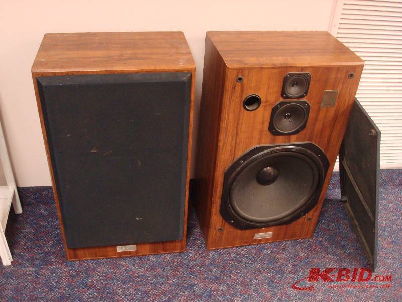 lot 10 image: Pair Of Jensen Speaker, Used, Show Wear, Work