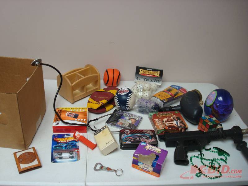 lot 30 image: Lot Of Mixed Items, Paint Ball Gun Broke, For Parts