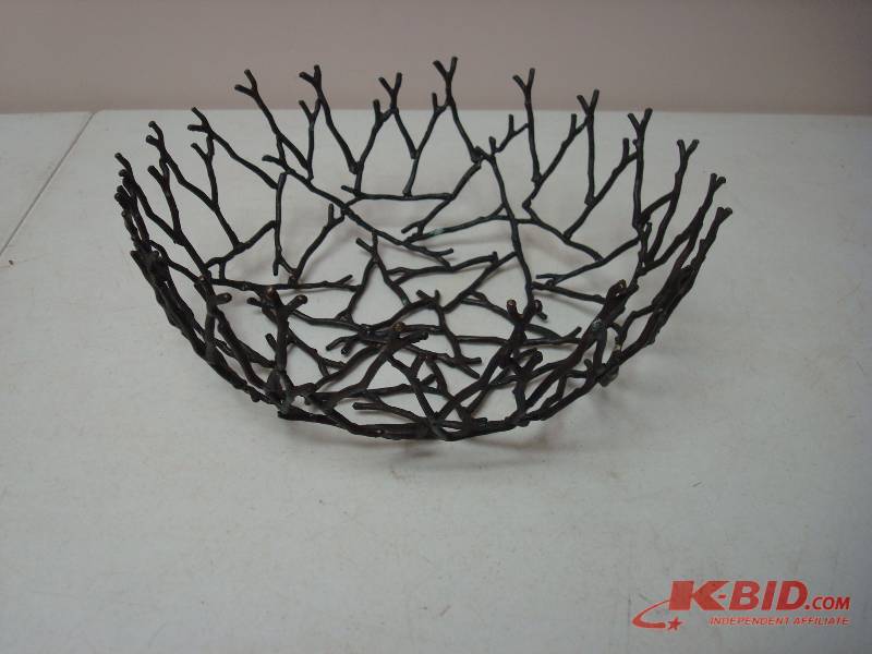 lot 36 image: Metal Bowl