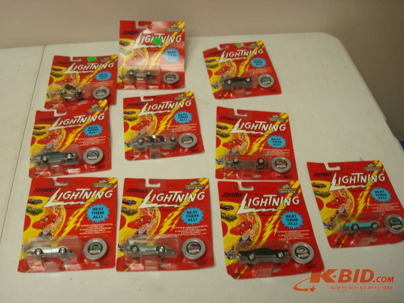 lot 61 image: Lot Of New Johnny Lighting Cars