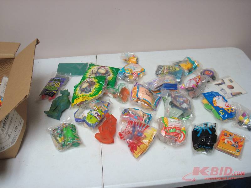 lot 66 image: Lot Of Kids Toys, Mcdonalds, Burger King, Wendys, Some Used Some New