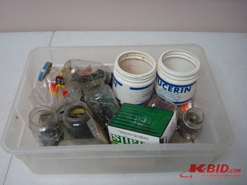 lot 118 image: Lot Of Hardware, Nails