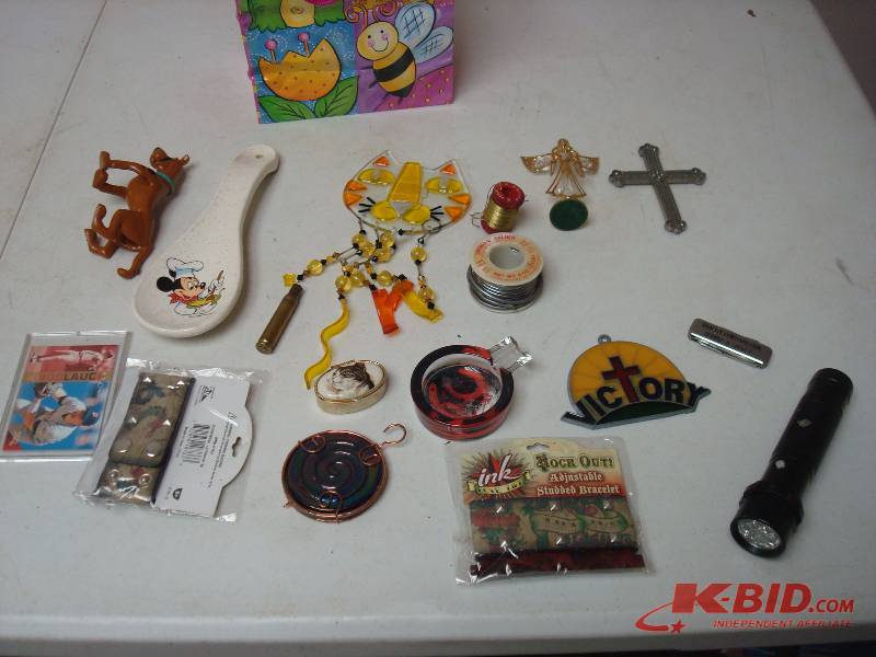 lot 132 image: Lot Of Mixed Items
