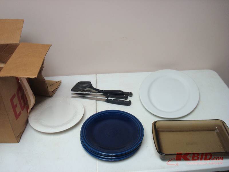 lot 143 image: Mixed Lot Of Items, Kitchenware