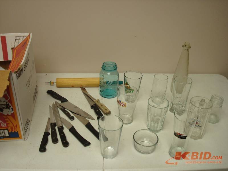 lot 144 image: Lot Of Glasses And Kitchen Knives