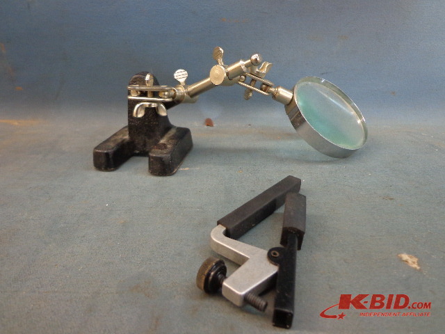 magnify glass