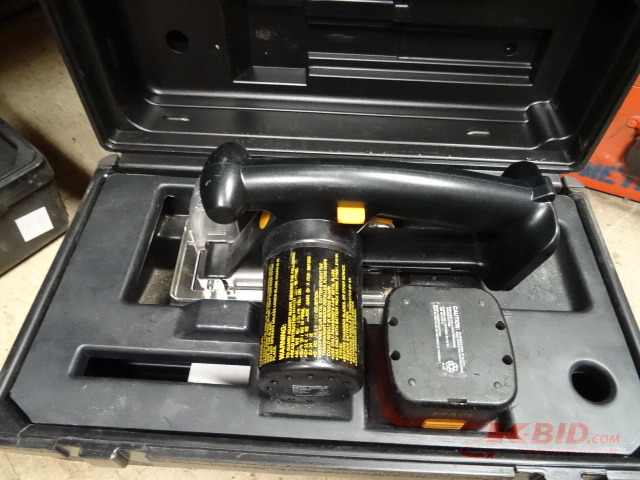 Cordless Metal Cutter
