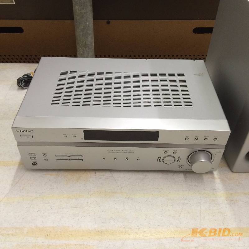 lot 31 image: Sony STR-K660P 5.1 Channel Home Theater Recei...