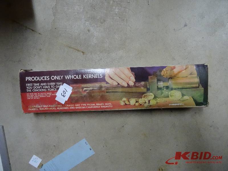 Nut Cracker