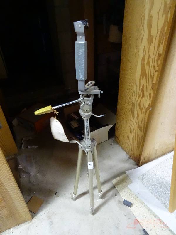 Tripod