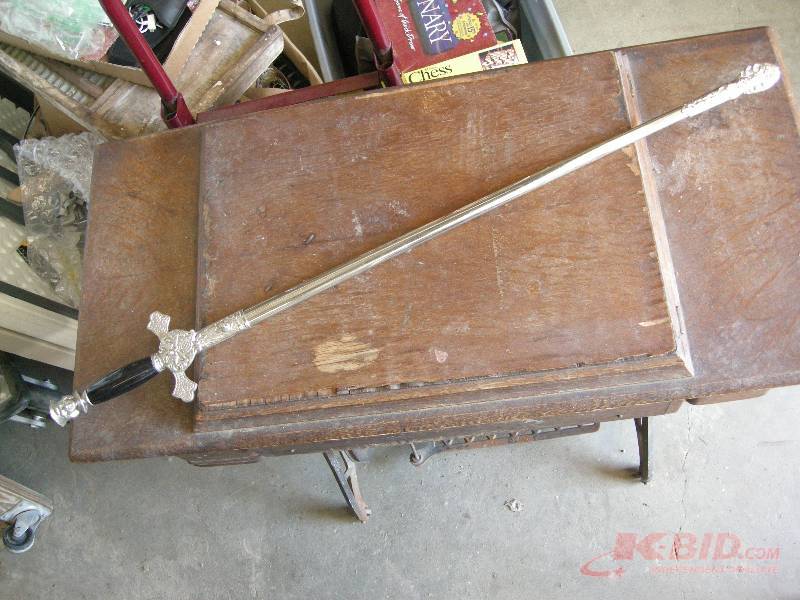 lot 64 image: Knights of Columbus Sword