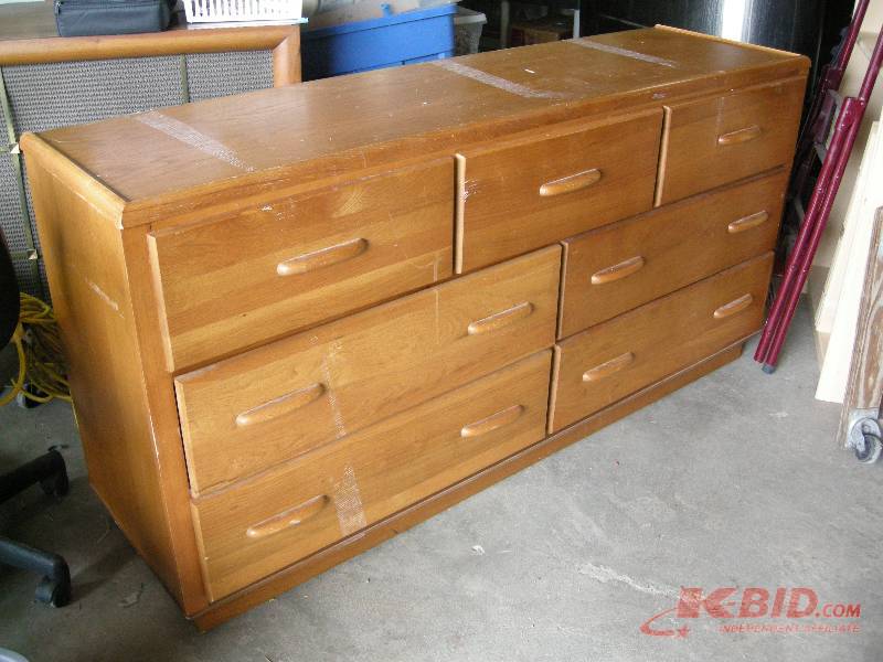 lot 14 image: Modern Oak Dresser