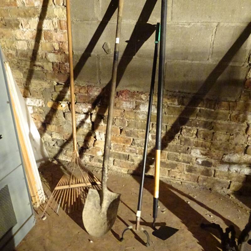 Spade Shovel