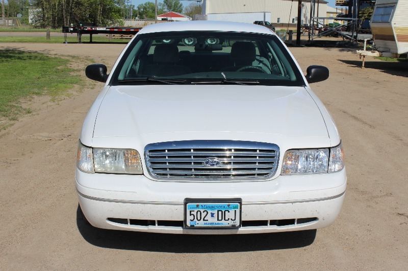 2003 Ford Crown Victoria