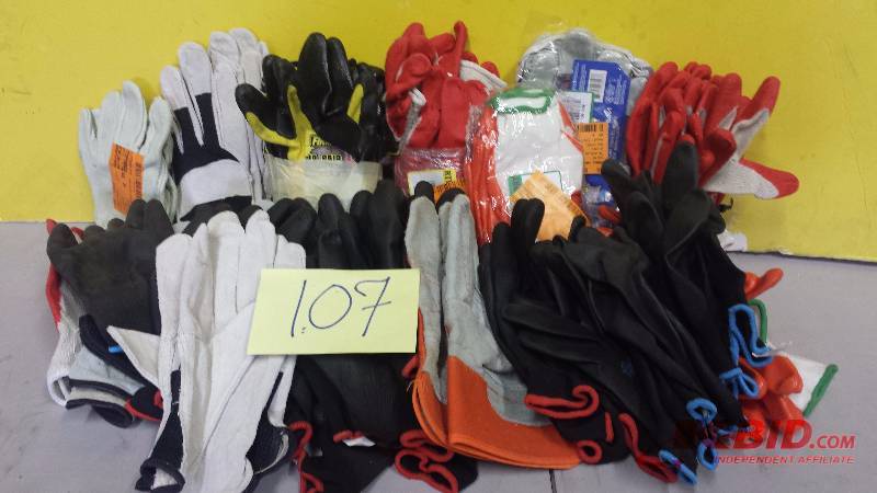 Lot of Garden Gloves