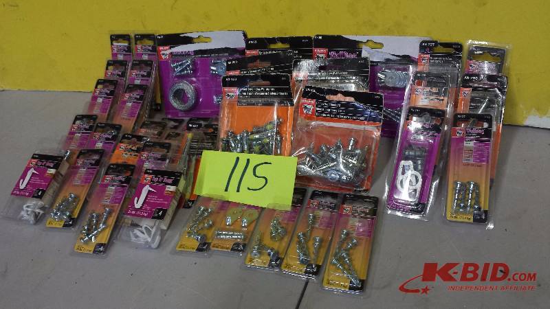 Lot of Walldog items