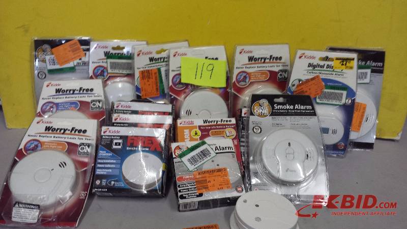 Lot of Smoke Alarm detectors