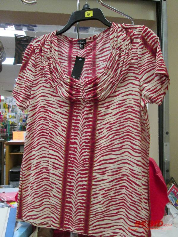 Refaella size medium...