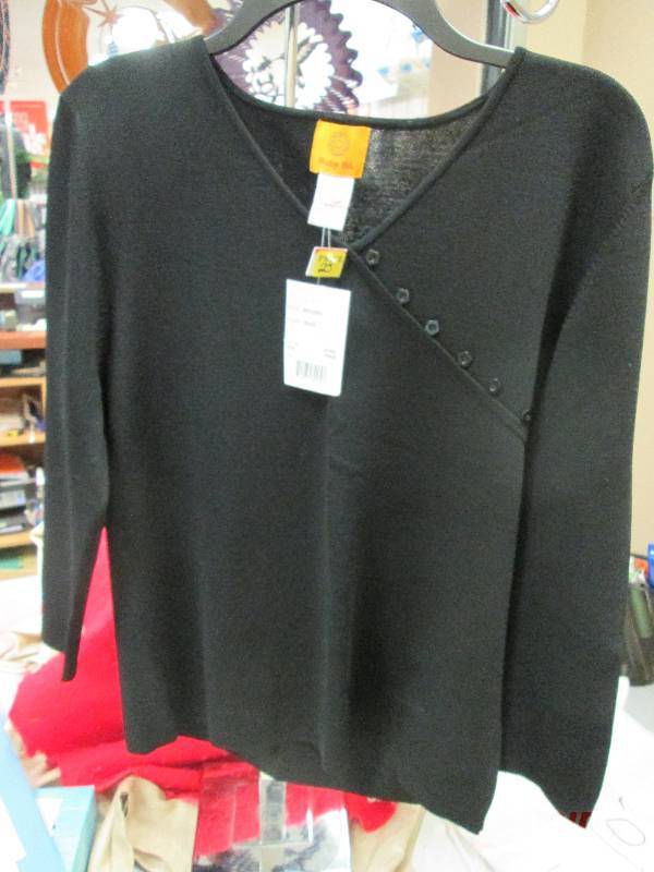 Ruby Red long sleeves size XL...