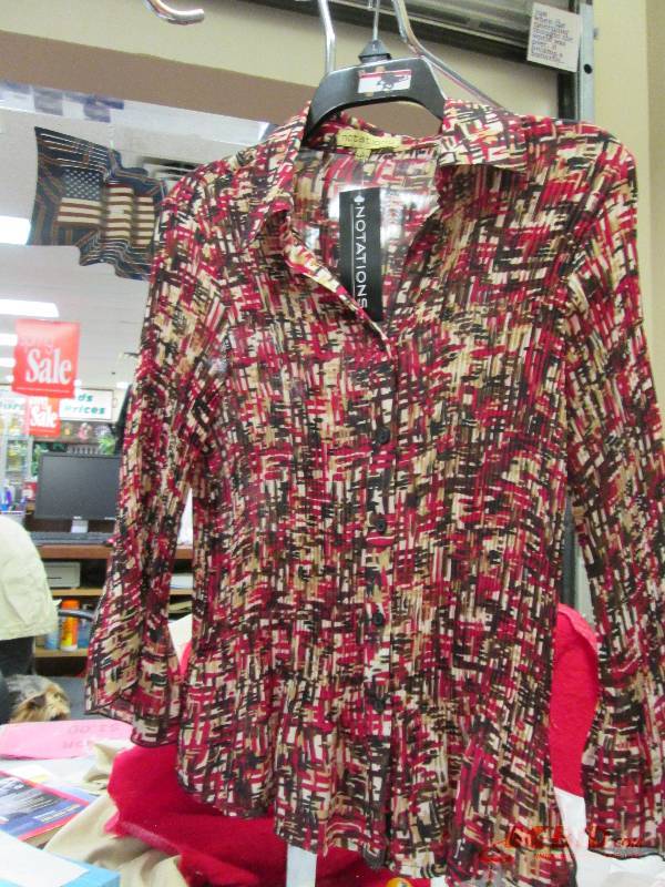 Notations  long sleeves size Large...