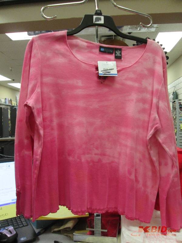 Relativity long sleeves size 1X...