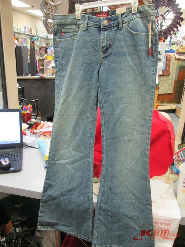 Union Bay Stretch size  9 Juniors...