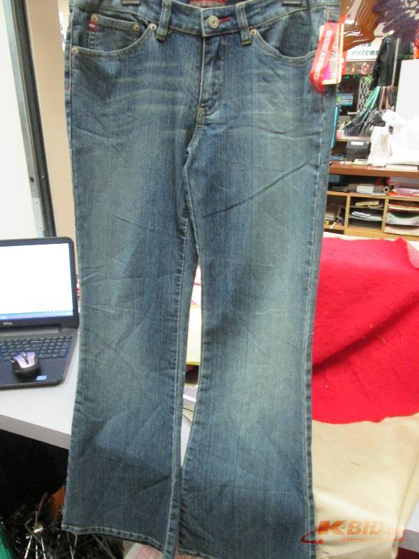 Union Bay Stretch size  9 ...